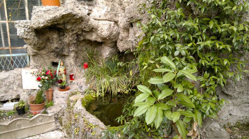 asilo_grotta_3.jpg