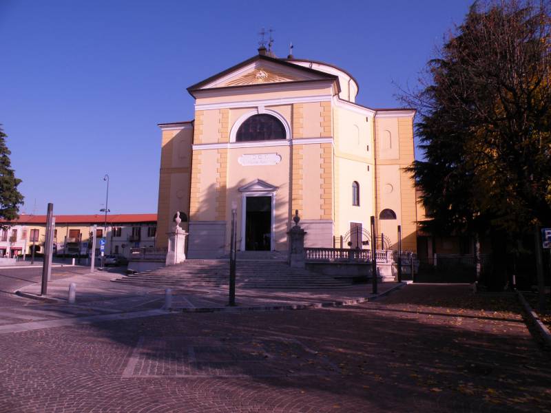 chiesa.jpg