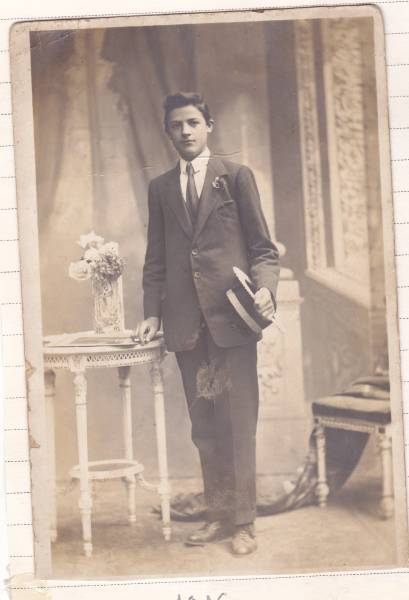 uomo_1916.jpg